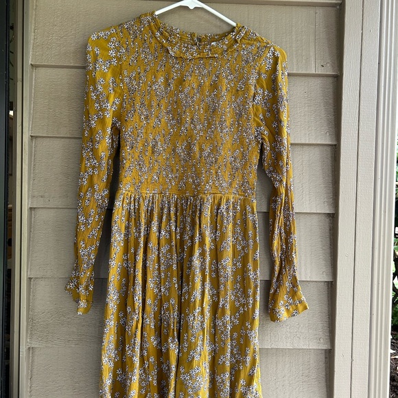 Patrons of peace dress crinkle with smocked top. Sz M. Mustard tone long sleeve - Picture 1 of 5